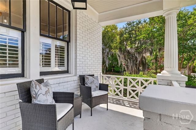 301 E 51st Street, Savannah, GA 31405