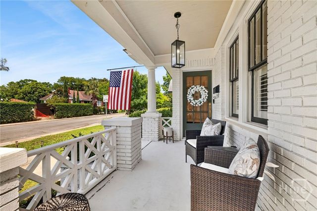 301 E 51st Street, Savannah, GA 31405