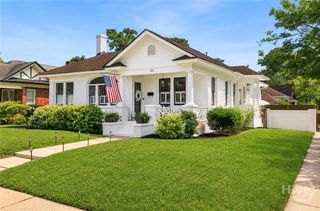 301 E 51st Street, Savannah, GA 31405