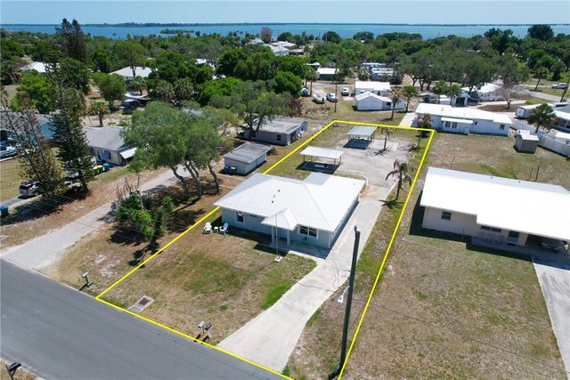 9363 Victoria Drive, Micco, FL 32976
