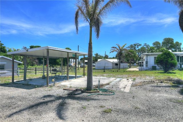 9363 Victoria Drive, Micco, FL 32976