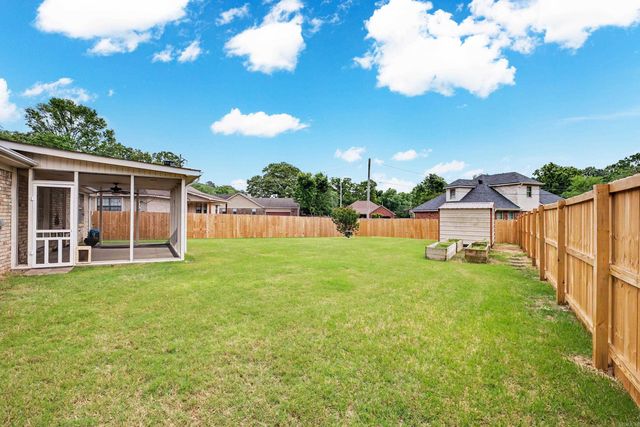 4013 Lakewood Valley Drive, North Little Rock, AR 72116