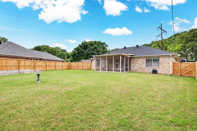 4013 Lakewood Valley Drive, North Little Rock, AR 72116