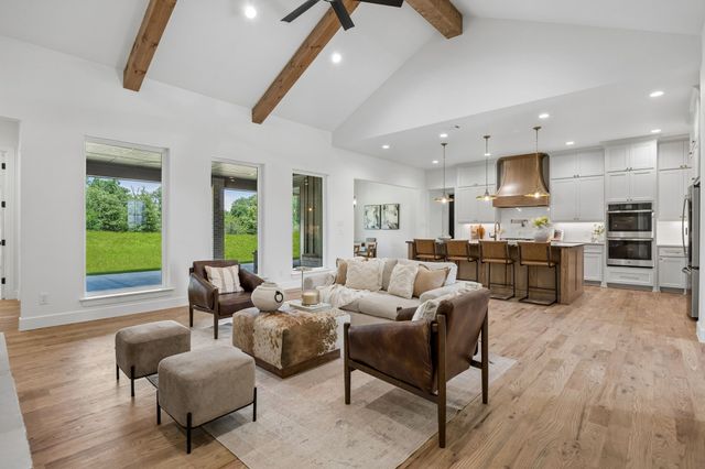 105 Desperado Way, Weatherford, TX 76088