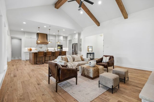 105 Desperado Way, Weatherford, TX 76088