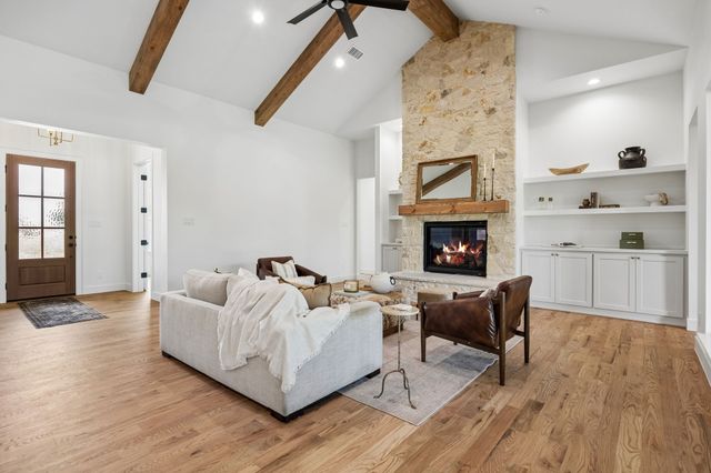 105 Desperado Way, Weatherford, TX 76088