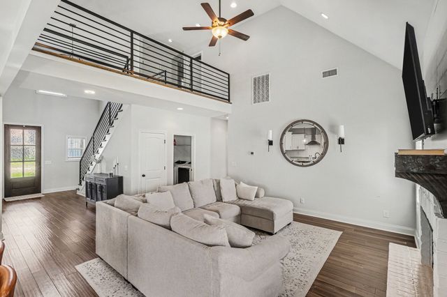 9802 Sunfish Ct, Murfreesboro, TN 37129