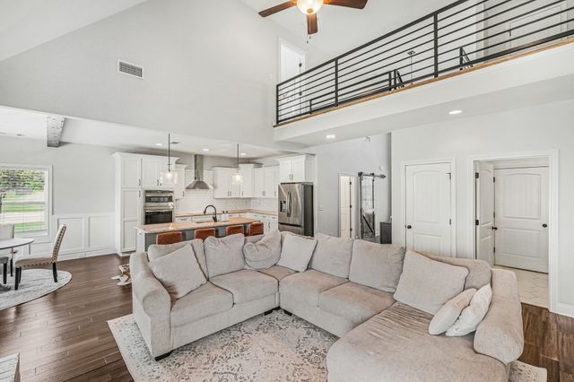 9802 Sunfish Ct, Murfreesboro, TN 37129