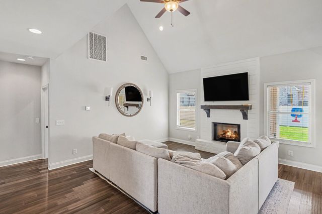 9802 Sunfish Ct, Murfreesboro, TN 37129