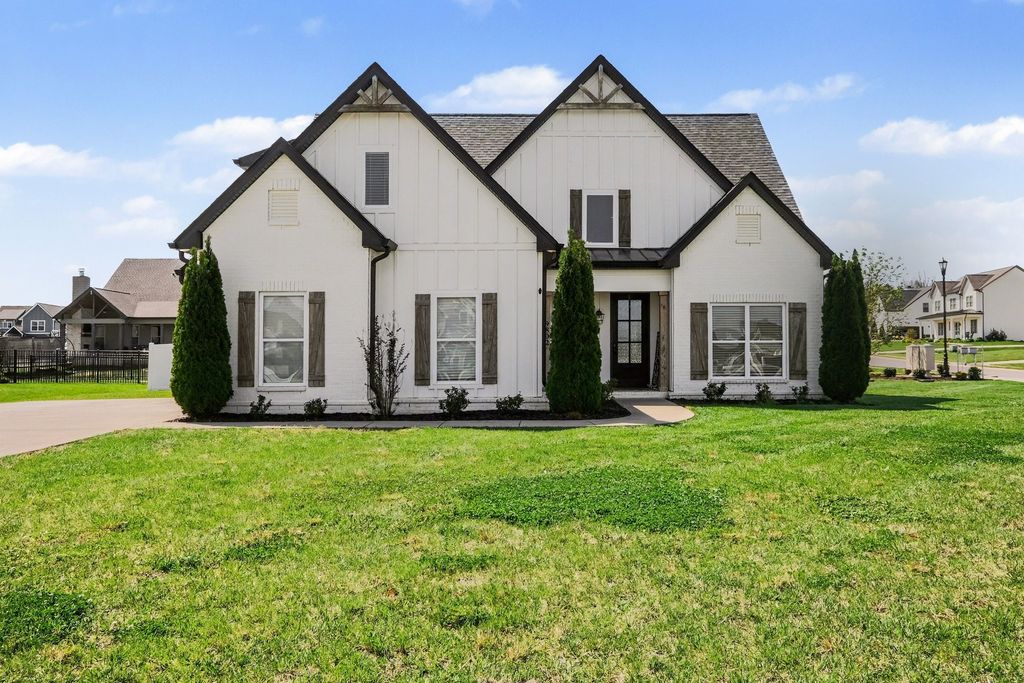 9802 Sunfish Ct, Murfreesboro, TN 37129