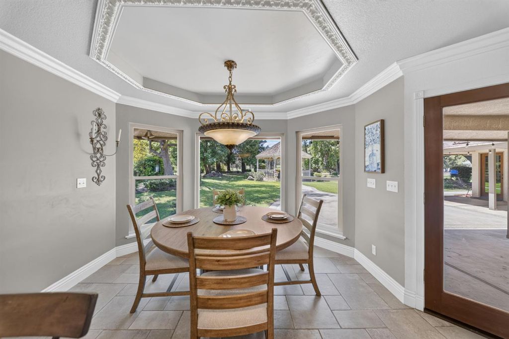 Image 16 of property listing at 19392 Farallon Road, Madera, CA 93638