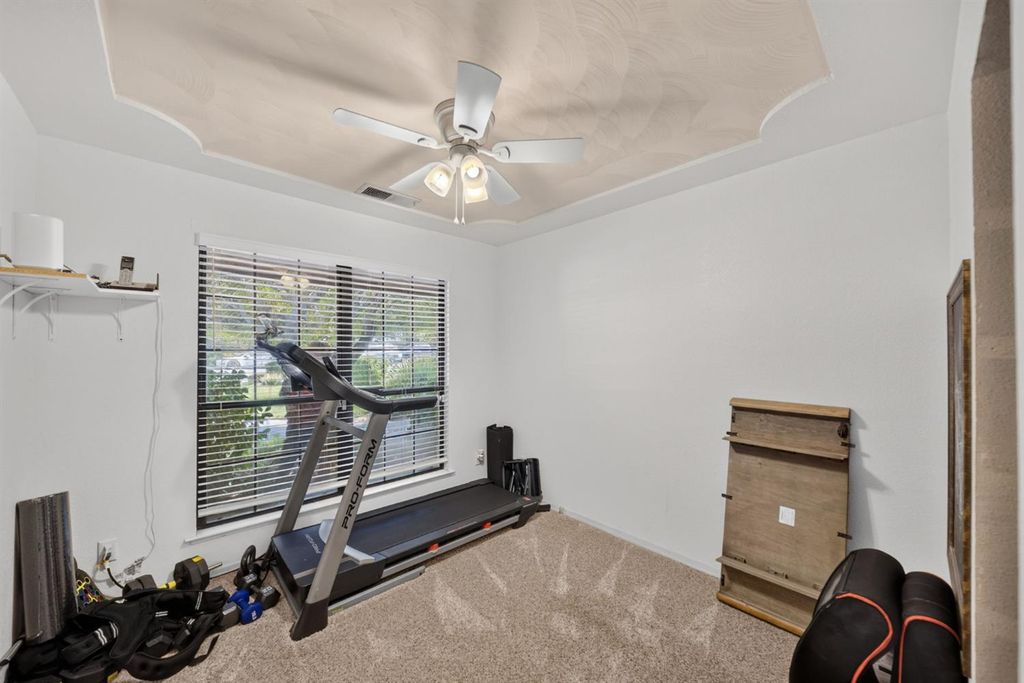 Image 20 of property listing at 19392 Farallon Road, Madera, CA 93638