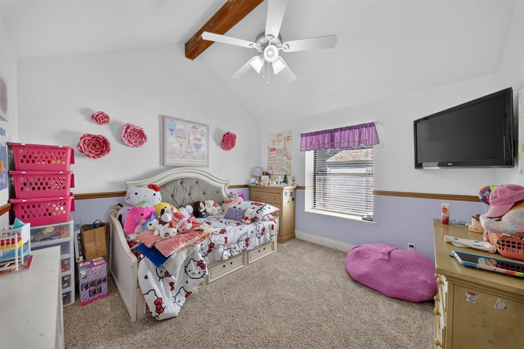 Image 26 of property listing at 19392 Farallon Road, Madera, CA 93638