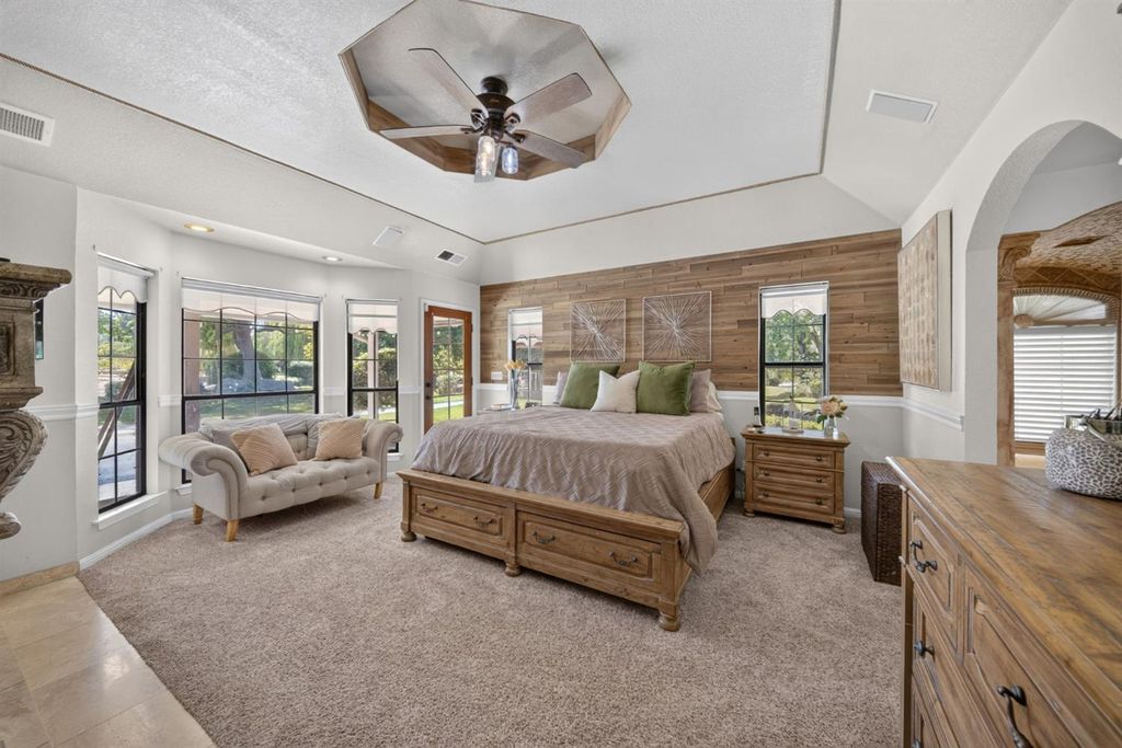 Image 30 of property listing at 19392 Farallon Road, Madera, CA 93638