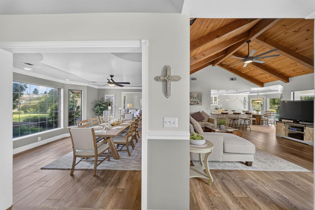 Image 5 of property listing at 19392 Farallon Road, Madera, CA 93638