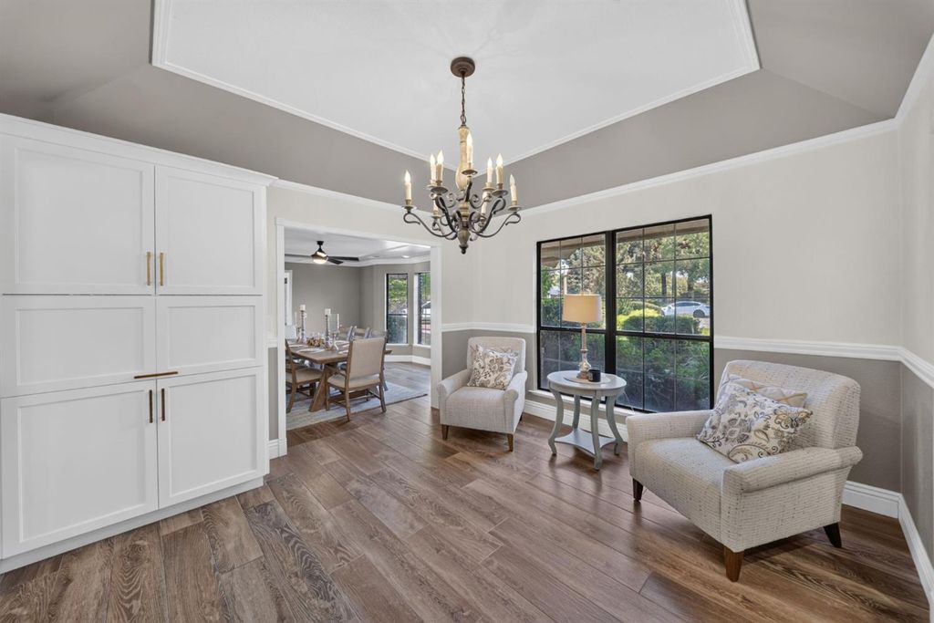 Image 8 of property listing at 19392 Farallon Road, Madera, CA 93638