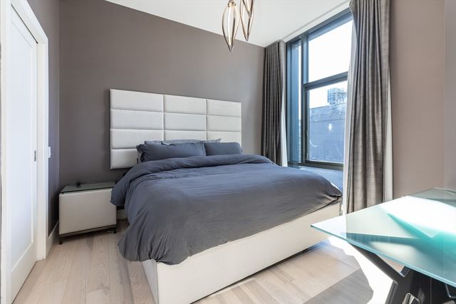 32 Traveler St 808, Boston, MA 02118