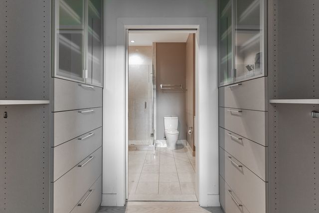 32 Traveler St 808, Boston, MA 02118