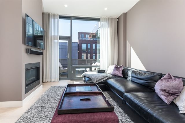 32 Traveler St 808, Boston, MA 02118