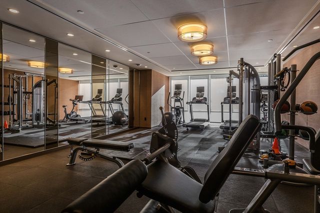 32 Traveler St 808, Boston, MA 02118
