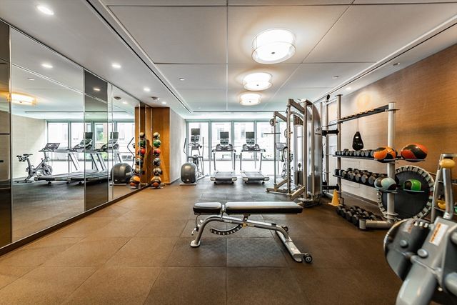 32 Traveler St 808, Boston, MA 02118