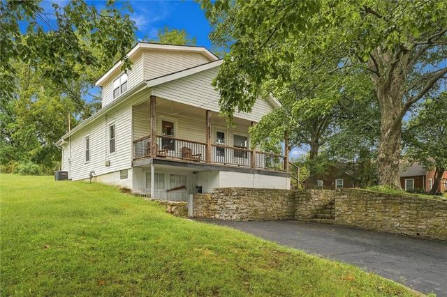 11411 E Norledge Street, Sugar Creek, MO 64054