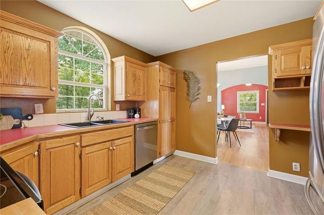 11411 E Norledge Street, Sugar Creek, MO 64054