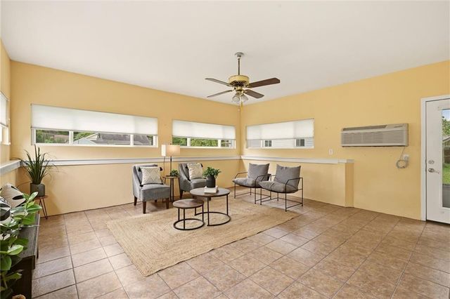 11411 E Norledge Street, Sugar Creek, MO 64054