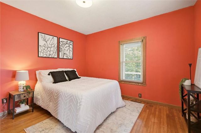 11411 E Norledge Street, Sugar Creek, MO 64054