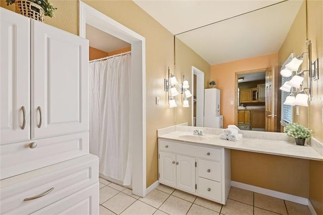 11411 E Norledge Street, Sugar Creek, MO 64054