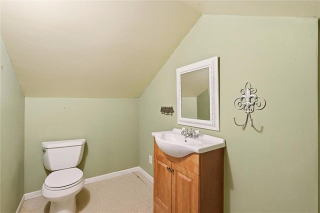 11411 E Norledge Street, Sugar Creek, MO 64054