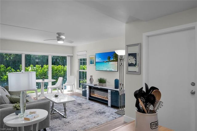 1215 Edington PL M2, Marco Island, FL 34145