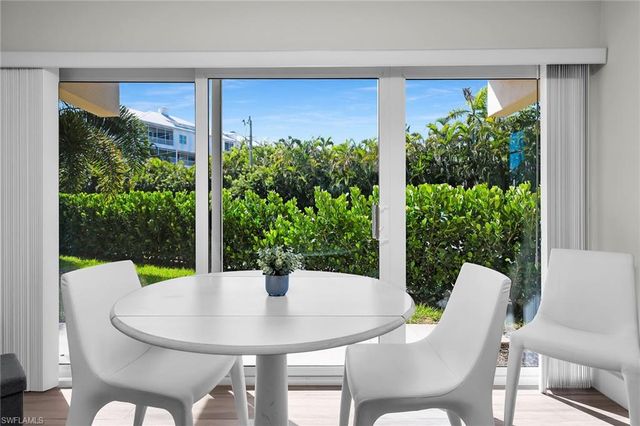 1215 Edington PL M2, Marco Island, FL 34145