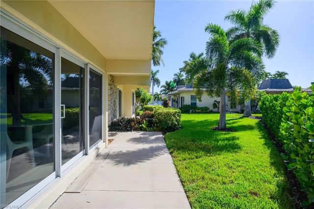 1215 Edington PL M2, Marco Island, FL 34145