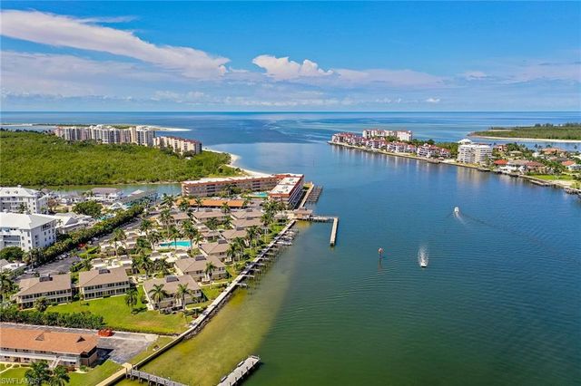 1215 Edington PL M2, Marco Island, FL 34145
