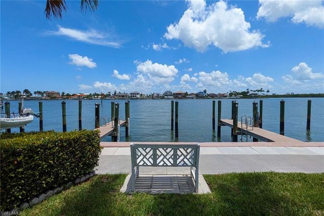 1215 Edington PL M2, Marco Island, FL 34145