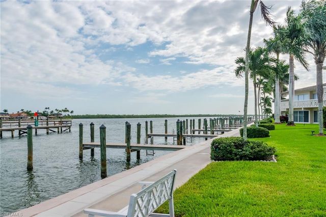 1215 Edington PL M2, Marco Island, FL 34145
