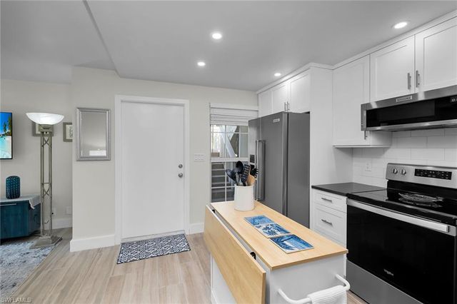 1215 Edington PL M2, Marco Island, FL 34145