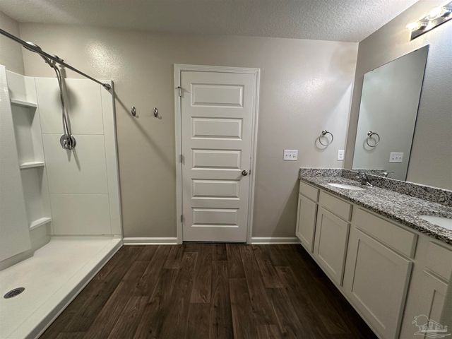 7540 Oak Lake Blvd, Pensacola, FL 32526