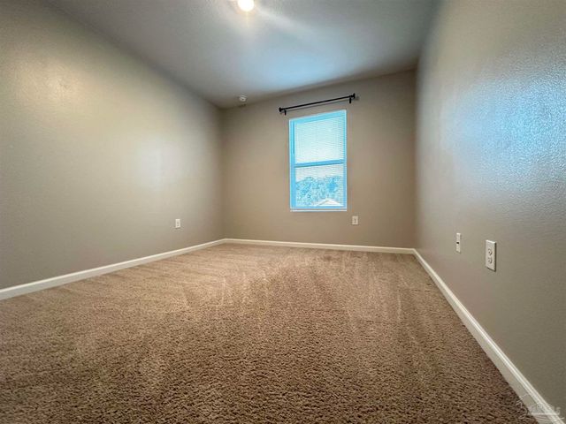 7540 Oak Lake Blvd, Pensacola, FL 32526