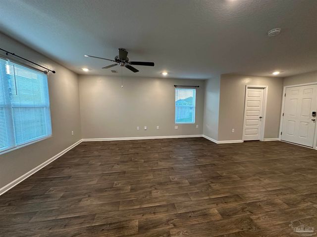 7540 Oak Lake Blvd, Pensacola, FL 32526