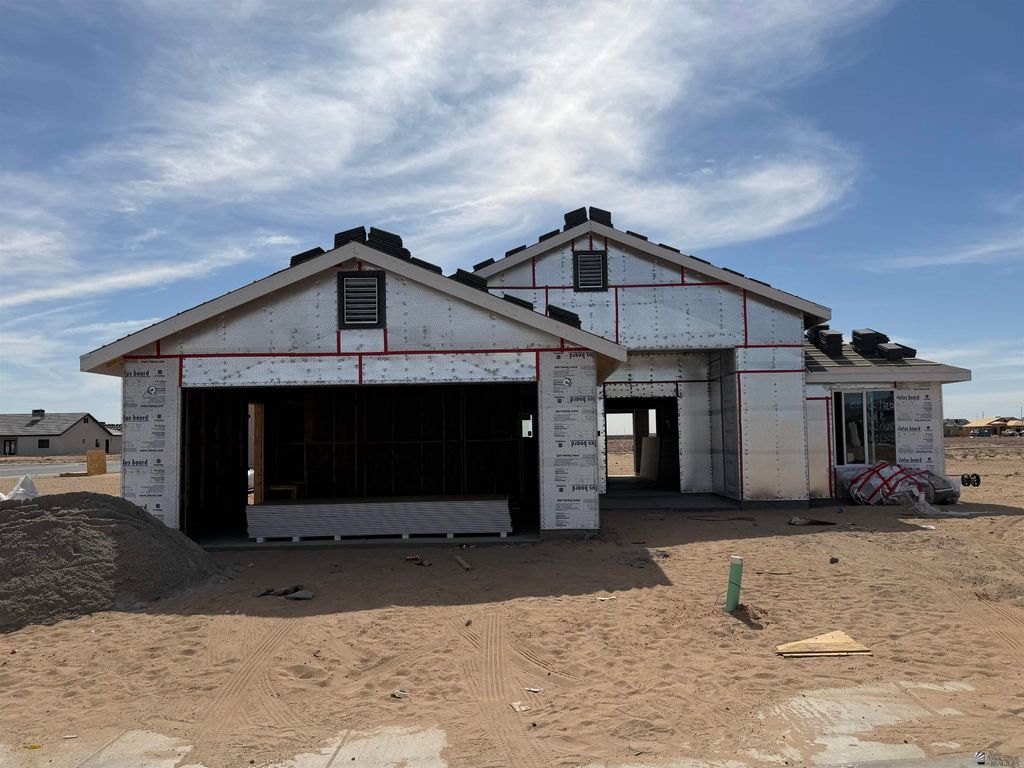 5017 E Monreal Ln, San Luis, AZ 85336