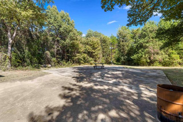 1620 N Fm 17, Alba, TX 75410