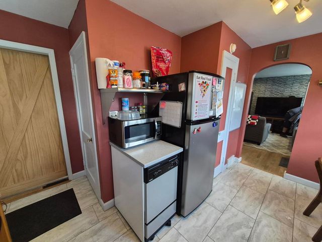2411 29 Street, Moline, IL 61265