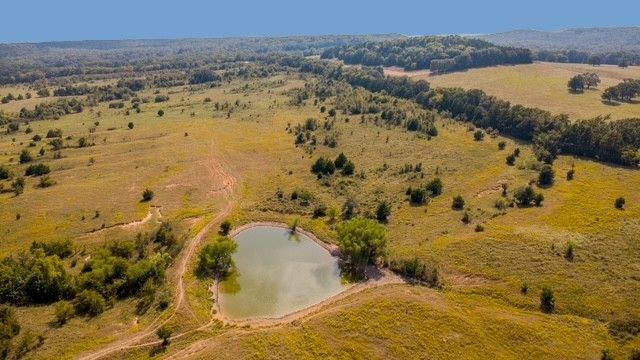 24243 Tiny Chapel, Madill, OK 73446