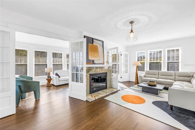 2320 5TH STREET N, St Petersburg, FL 33704