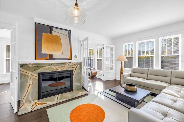 2320 5TH STREET N, St Petersburg, FL 33704