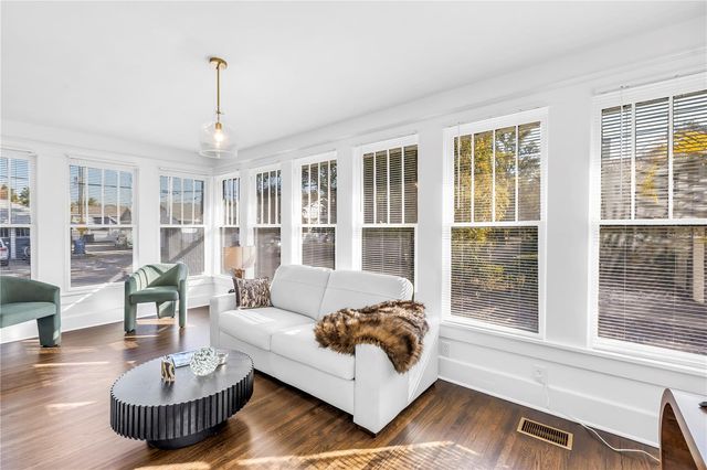 2320 5TH STREET N, St Petersburg, FL 33704