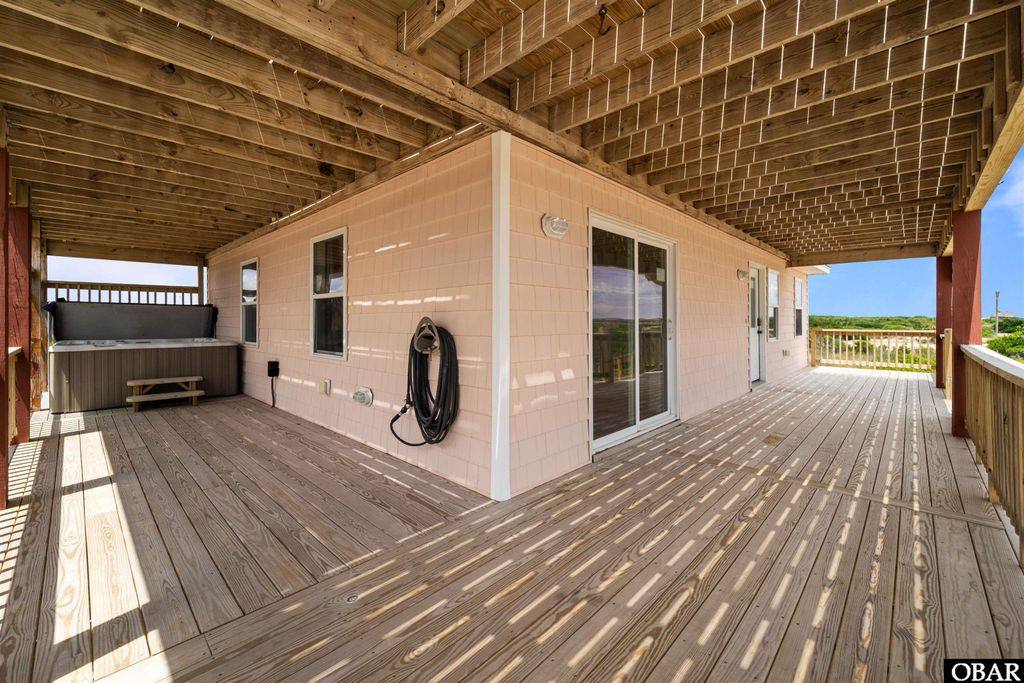 Image 30 of property listing at 1692 Ocean Pearl Road Lot 3, Corolla, NC 27927