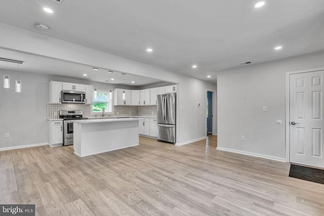 2625-A HAMILTON RD, Waldorf, MD 20601